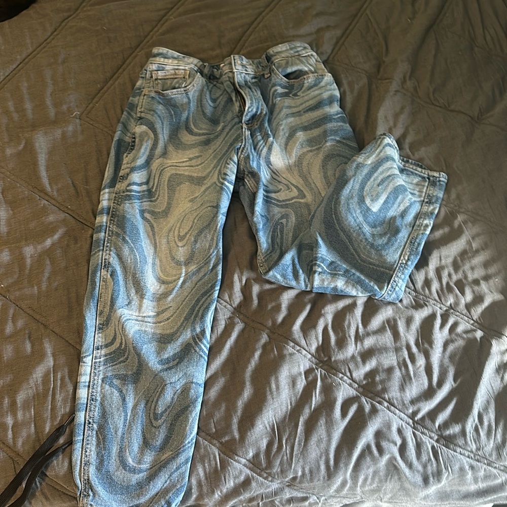 Hollister high rise mom jeans swirl pattern